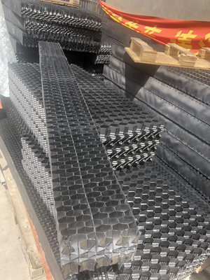 Pvc van de de afwijkingseliminator van pvc van de grensoverschrijdend verkeergolf VULT voor koeltoren