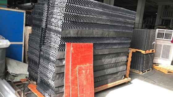 Zwarte van de de Afwijkingseliminator van Honingraat Cellulaire pvc de Koeltorencomponenten