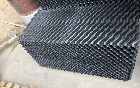 Het Materiaal van de varkensfokkerijdesodorisatie voor Koeltoren vult Plastic Natte het Gordijnvuller van Wusen